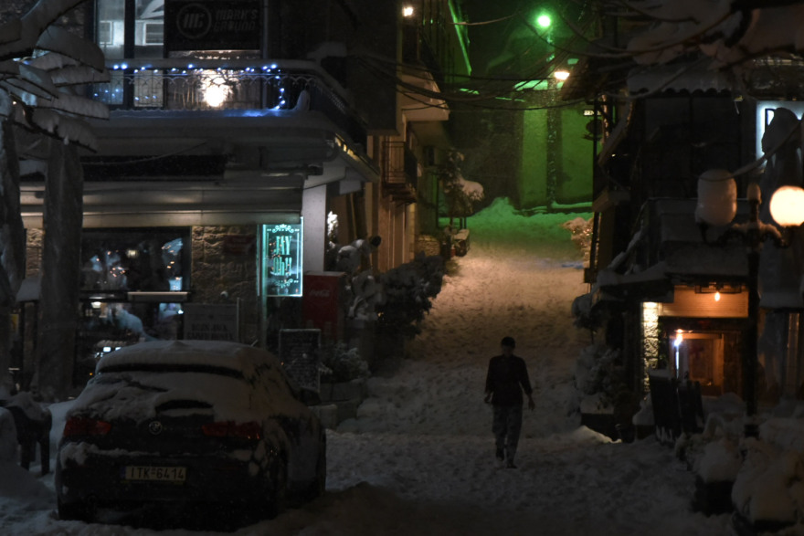 Καιρός: Αγριεύει κι άλλο η «Σοφία» - Νέο έκτακτο δελτίο της ΕΜΥ - Πού έχει διακοπεί η κυκλοφορία