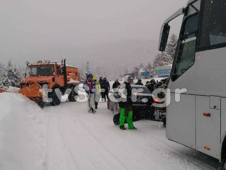 Καιρός: Μεγάλα προβλήματα στην Εύβοια - Χωρίς ρεύμα η Ιστιαία και τα γύρω χωριά