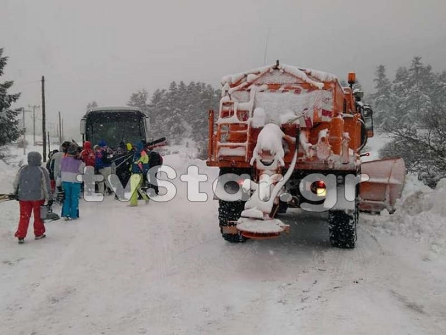 Καιρός: Μεγάλα προβλήματα στην Εύβοια - Χωρίς ρεύμα η Ιστιαία και τα γύρω χωριά