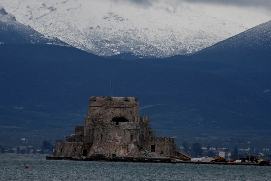 Καιρός: Αγριεύει κι άλλο η «Σοφία» - Νέο έκτακτο δελτίο της ΕΜΥ - Πού έχει διακοπεί η κυκλοφορία