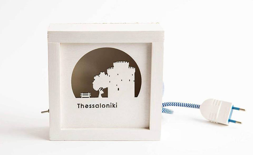 Τα φωτεινά κουτιά!