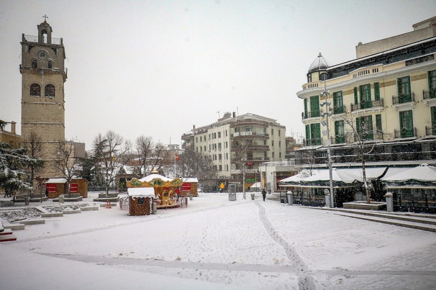 Καιρός: «Στο ψυγείο» η Ελλάδα, έρχεται νέος χιονιάς σήμερα - Δείτε χάρτες