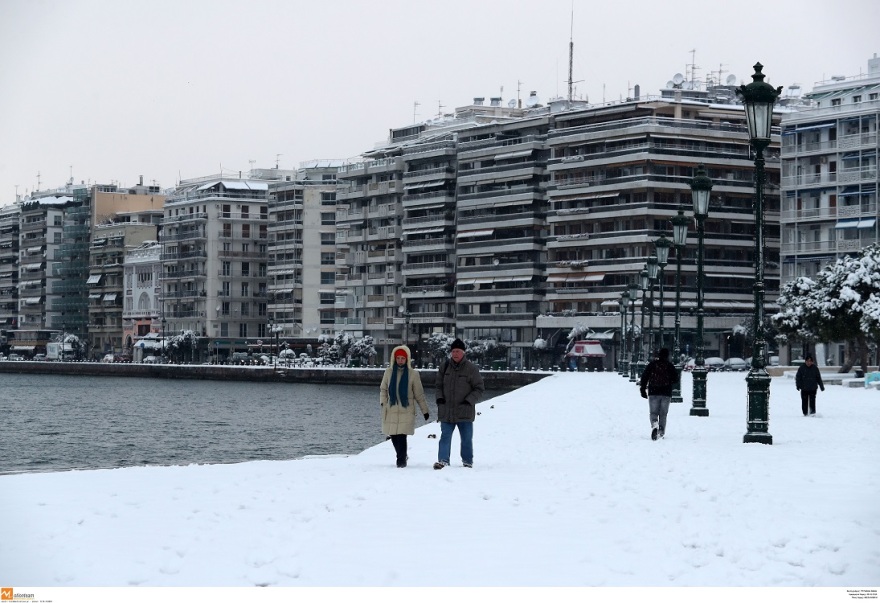 Καιρός: «Στο ψυγείο» η Ελλάδα, έρχεται νέος χιονιάς σήμερα - Δείτε χάρτες
