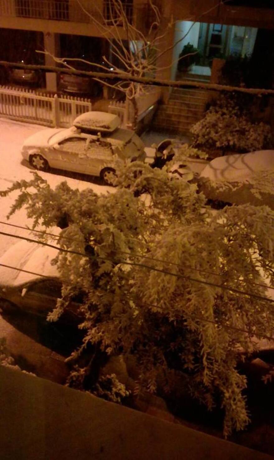 Στα λευκά η Αττική από τον Τηλέμαχο: Χιόνι και στο κέντρο της Αθήνας