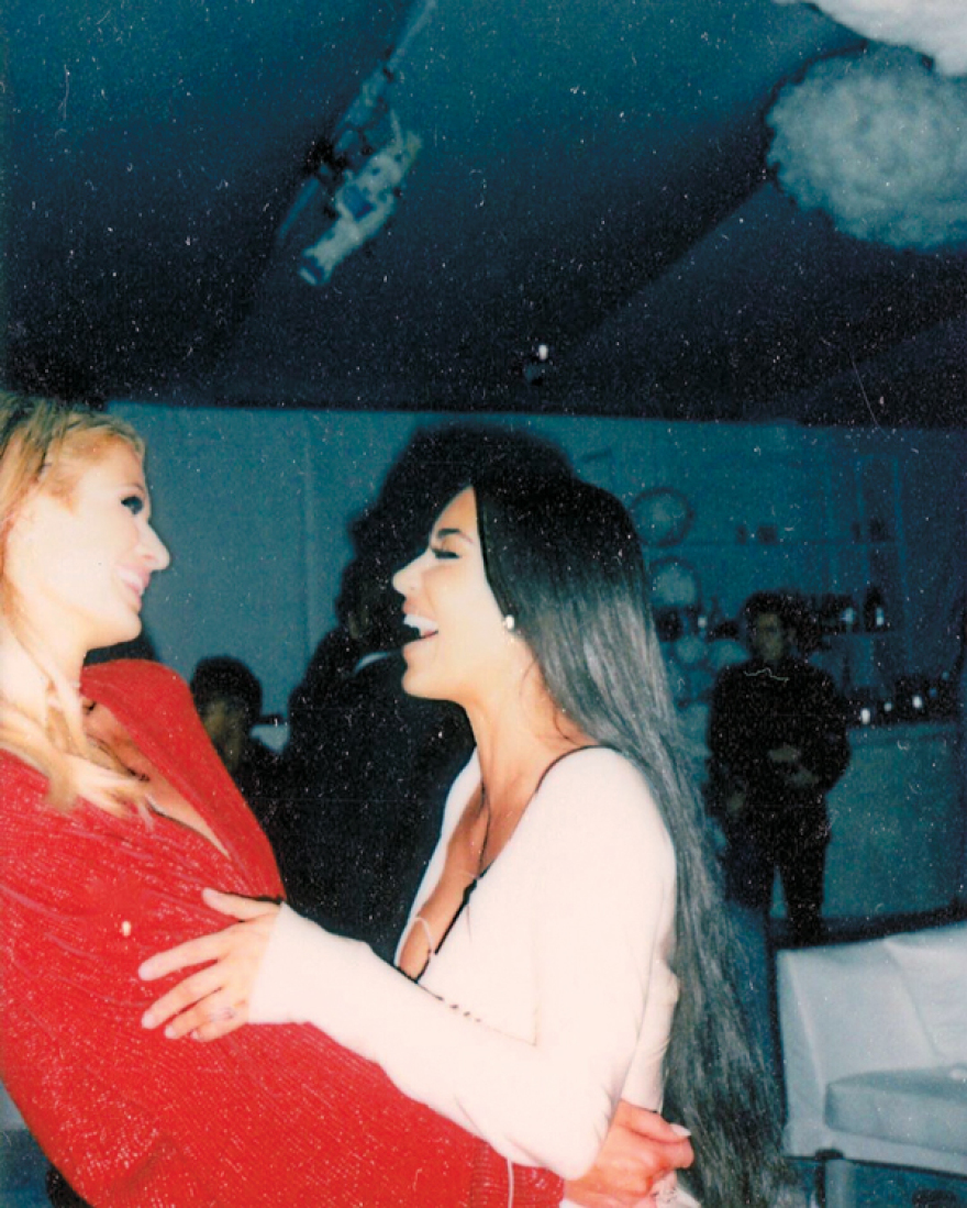 Η νέα τάση των celebrities: Γυμνές στο χιόνι