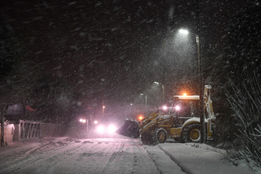 Στα λευκά η Αττική από τον Τηλέμαχο: Χιόνι και στο κέντρο της Αθήνας