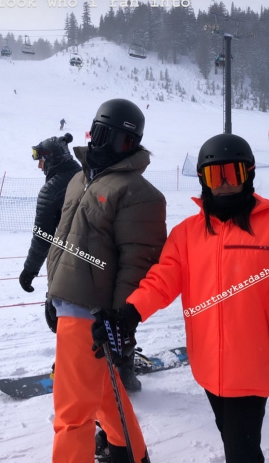 Απόδραση στα χιόνια για τις αδερφές Kardashian και Jenner