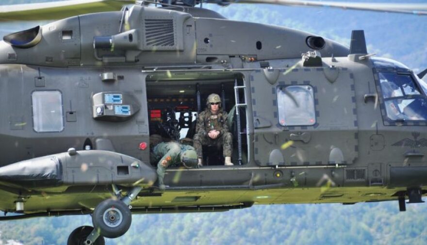 Φωτογραφίες: Κοινή άσκηση Αμερικανικών και Ελληνικών δυνάμεων στον Παγασητικό