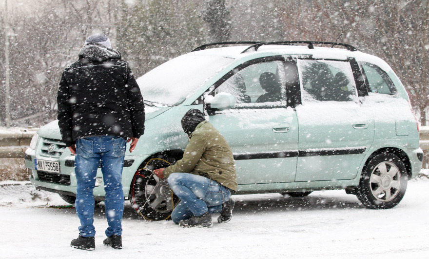 Η κακοκαιρία δείχνει τα «δόντια» της: Έρχονται θυελλώδεις άνεμοι έως 9 Μποφόρ