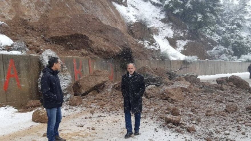 Η κακοκαιρία δείχνει τα «δόντια» της: Έρχονται θυελλώδεις άνεμοι έως 9 Μποφόρ