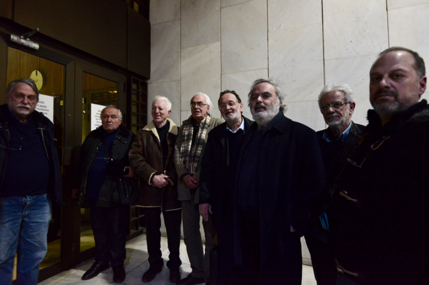 Απίστευτο: Πήγαν να διαμαρτυρηθούν πριν από την ομιλία Τσίπρα και τους «μάζεψαν»