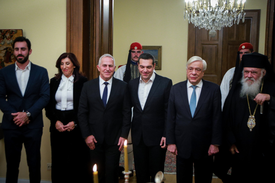 Ορκίστηκε ο νέος υπουργός Άμυνας, Ευάγγελος Αποστολάκης