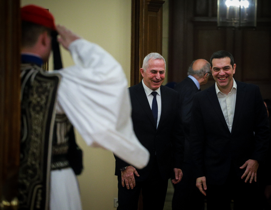 Ορκίστηκε ο νέος υπουργός Άμυνας, Ευάγγελος Αποστολάκης