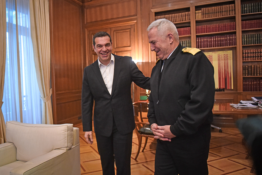 Συνάντηση Τσίπρα - Αποστολάκη: Σαφές μήνυμα στο εσωτερικό και στο εξωτερικό η επιλογή του 