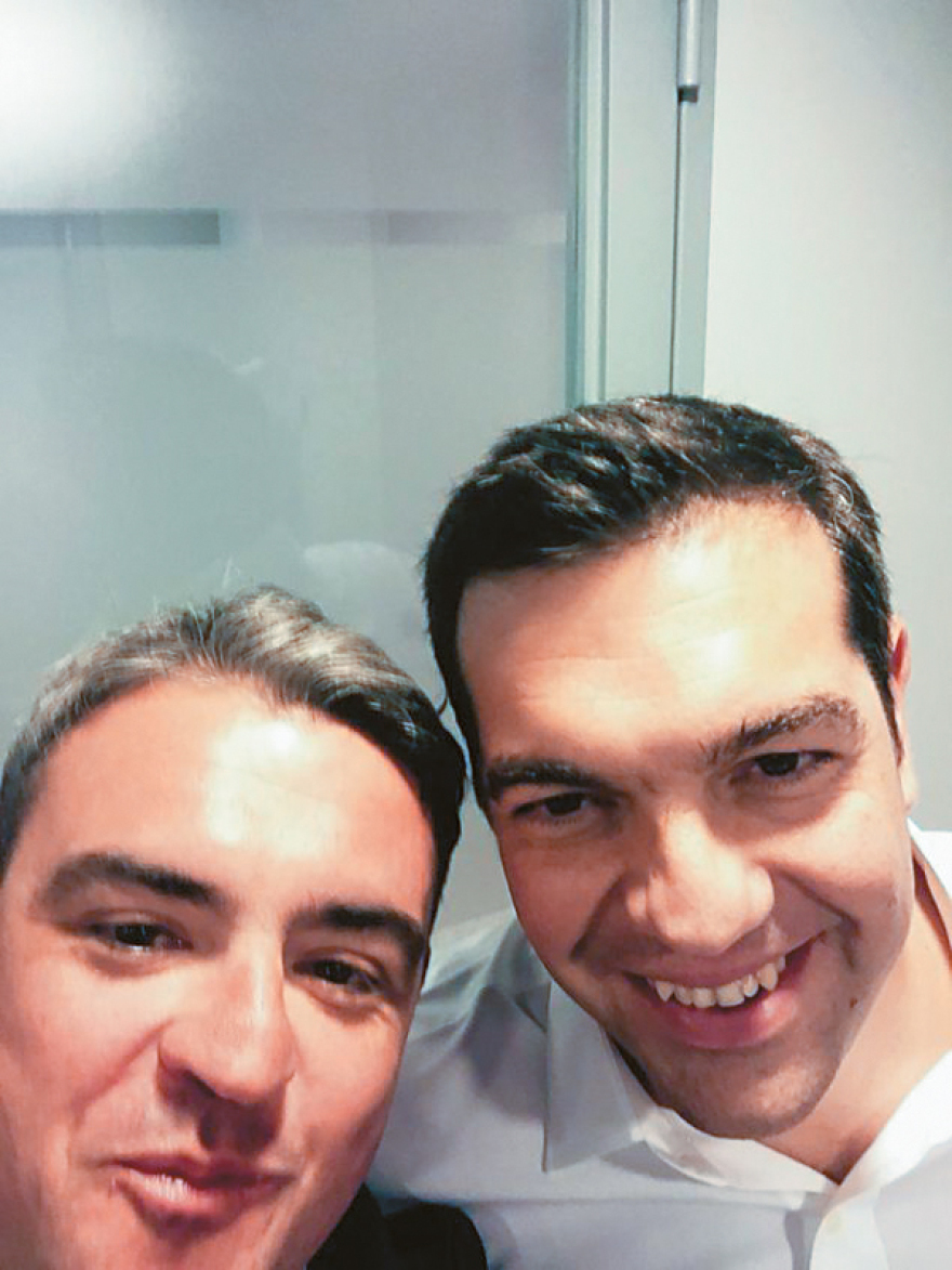 Νίκος Ανδρικόπουλος: Ο δικηγόρος που νοικιάζει τη βίλα για τον Πετσίτη