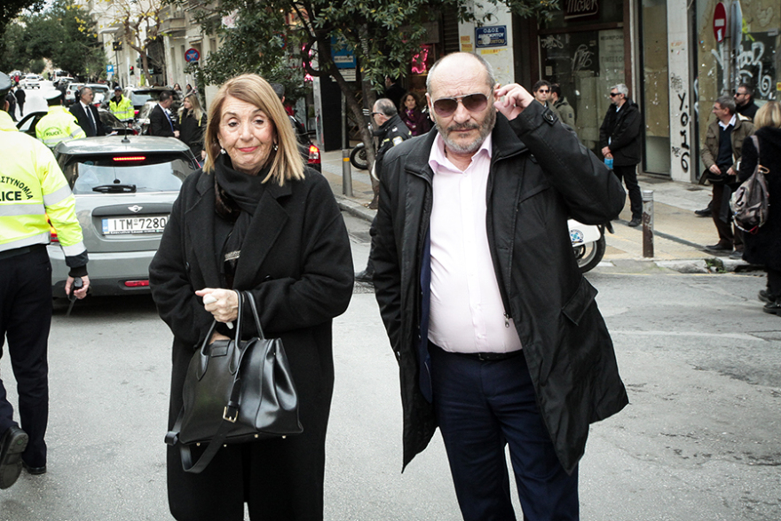  Πλήθος κόσμου για το «τελευταίο αντίο» στον Δημήτρη Σιούφα