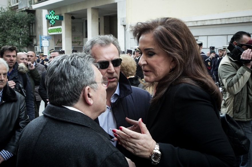  Πλήθος κόσμου για το «τελευταίο αντίο» στον Δημήτρη Σιούφα