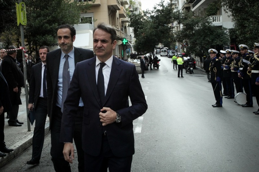  Πλήθος κόσμου για το «τελευταίο αντίο» στον Δημήτρη Σιούφα