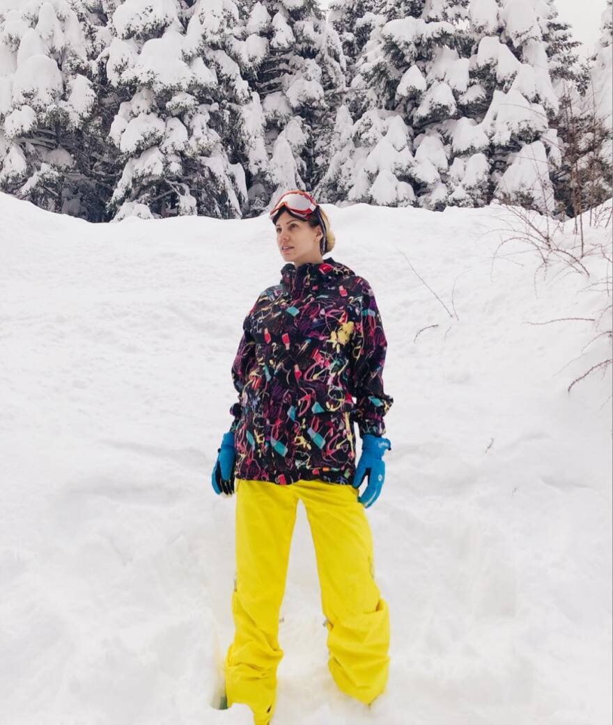 Η ετοιμόγεννη Σάσα Μπάστα... πήρε τα βουνά 