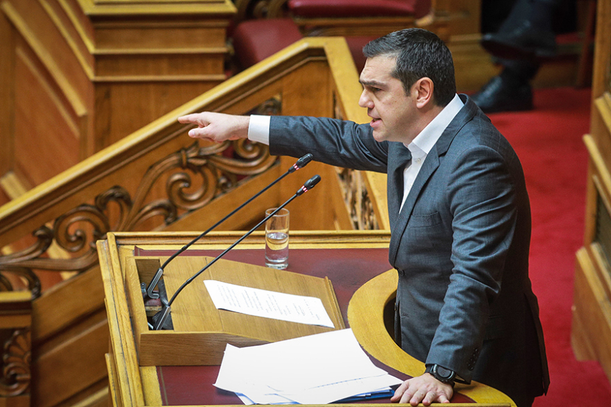 Μητσοτάκης: Προϊόν συναλλαγής οι «151» - Τσίπρας: Μιλάτε εσείς για κυβέρνηση -«κουρελού»;