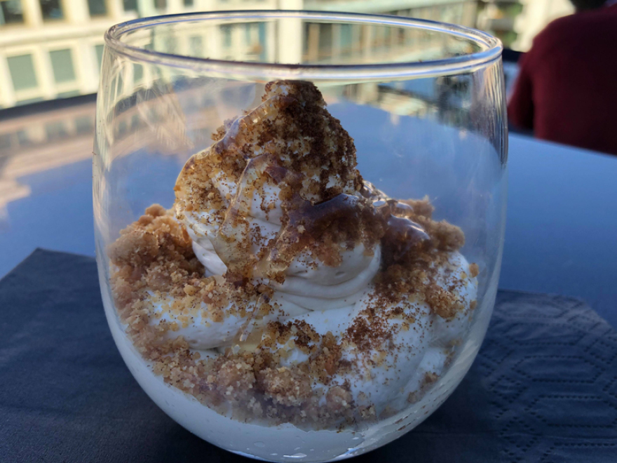 Public Café Restaurant: Τον Ιανουάριο Δοκιμάζουμε Σαντορίνη!