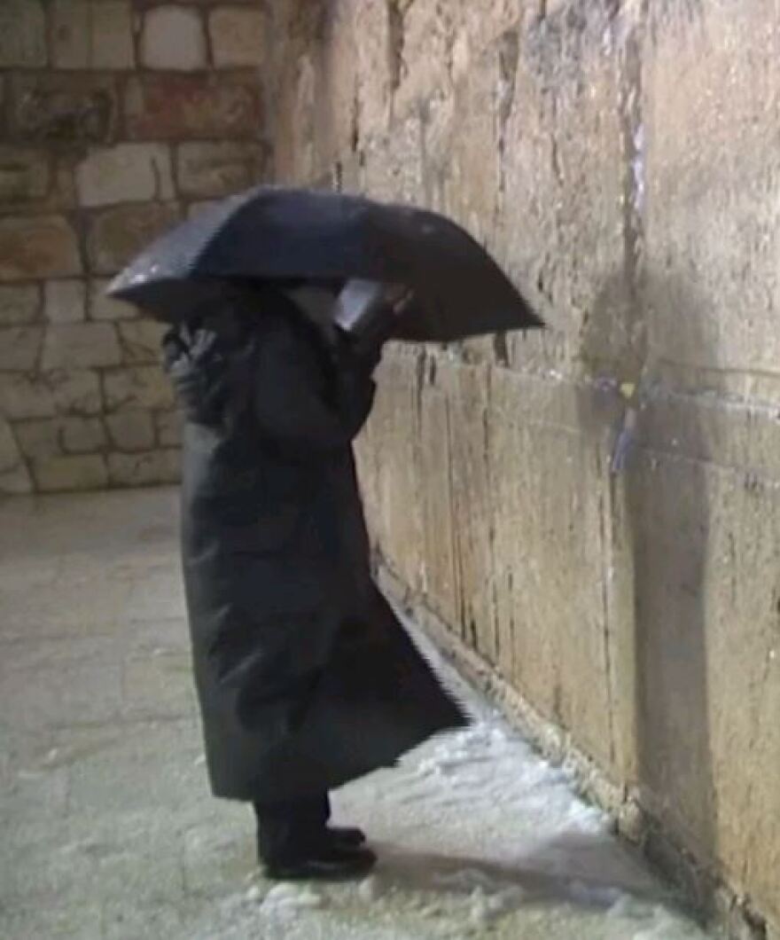 Βίντεο και φωτογραφίες: Χιονοθύελλα στην Ιερουσαλήμ - Στα λευκά η ιερή πόλη