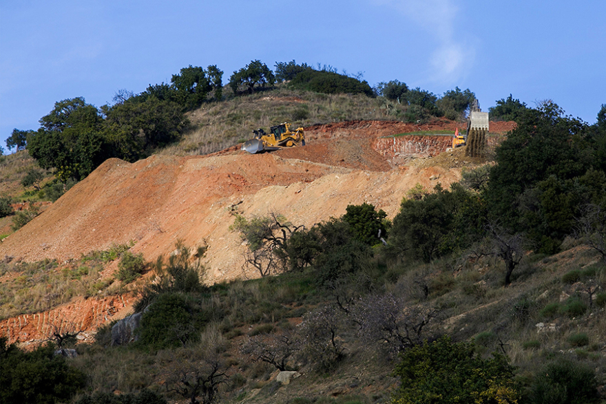 Ισπανία: Θα ανοίξουν σήραγγα βάθους 100 μέτρων για να σώσουν το 2χρονο αγοράκι! 