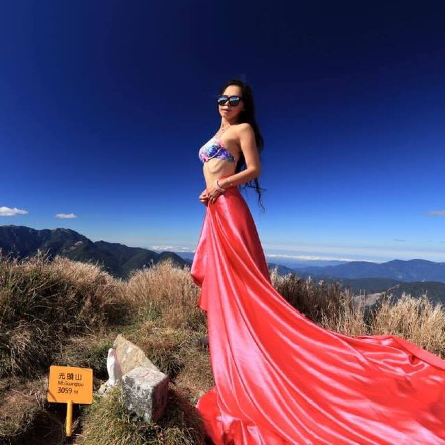 Τραγικό τέλος για την «Πεζοπόρο με το Μπικίνι»: Πέθανε από το κρύο μέσα σε χαράδρα