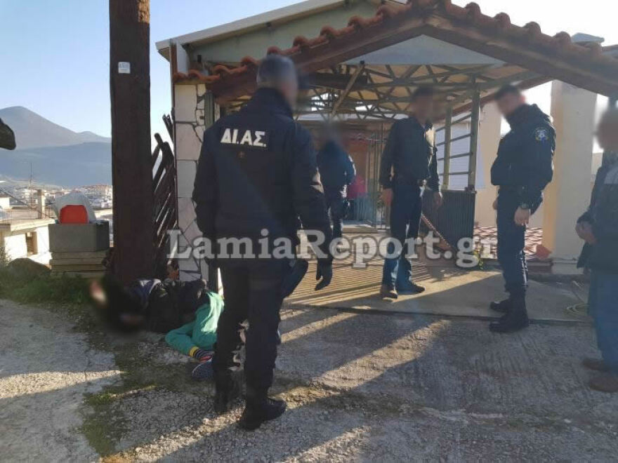 Τρόμος για ηλικιωμένη στη Λαμία: Ρομά «μπούκαρε» στο σπίτι της και της άνοιξε το κεφάλι