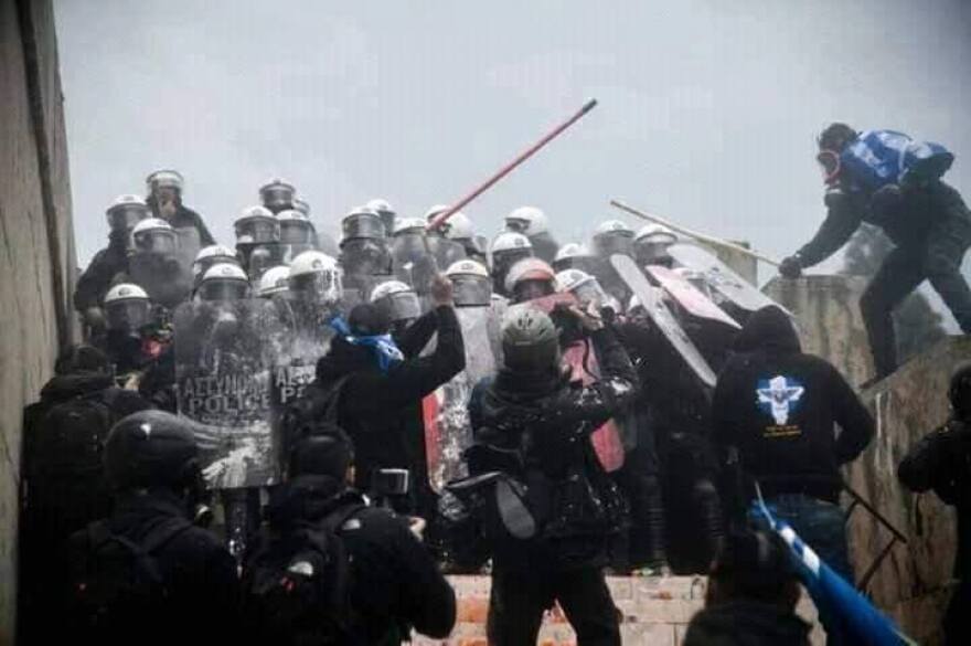 Ένωση Αστυνομικών Αττικής:  Δεν είμαστε παρακρατικοί, η ηγεσία μας δίνει τα χημικά