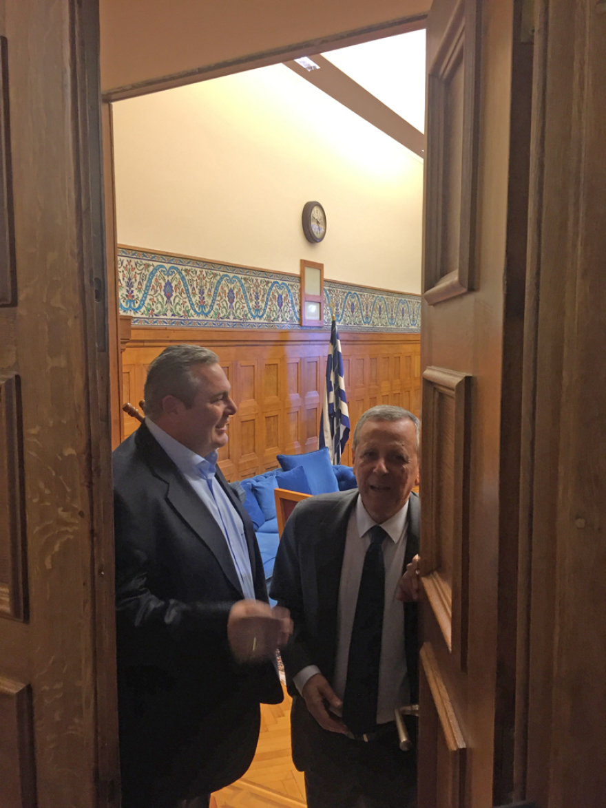 Ο Πάνος Καμμένος συζητά εκλογική συνεργασία με τον Τάκη Μπαλτάκο