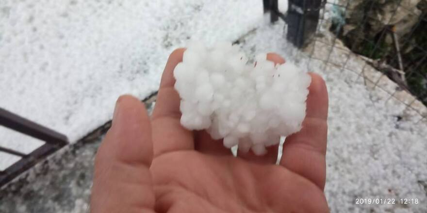 Ισχυρή χαλαζόπτωση σε Καλαμάτα και Μάνη