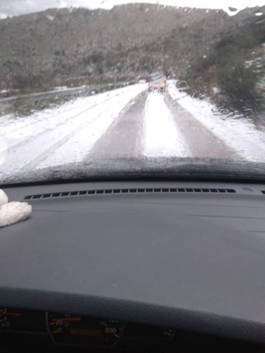 Καιρός: Ο «Φοίβος» έφερε χαλάζι - «Άσπρισαν» Ζάκυνθος, Καλαμάτα και Αστακός