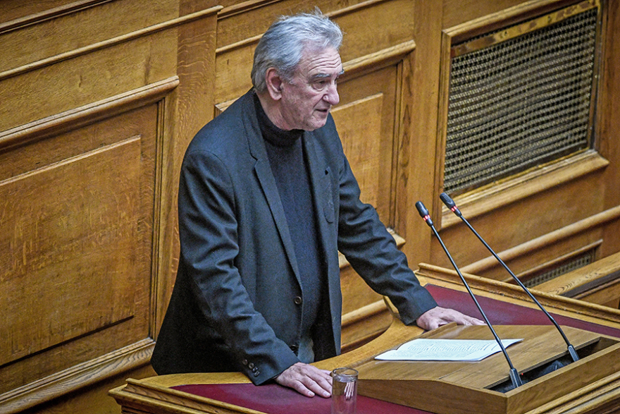 Οριακή πλειοψηφία κυρώνει τη Συμφωνία των Πρεσπών κόντρα στον λαό