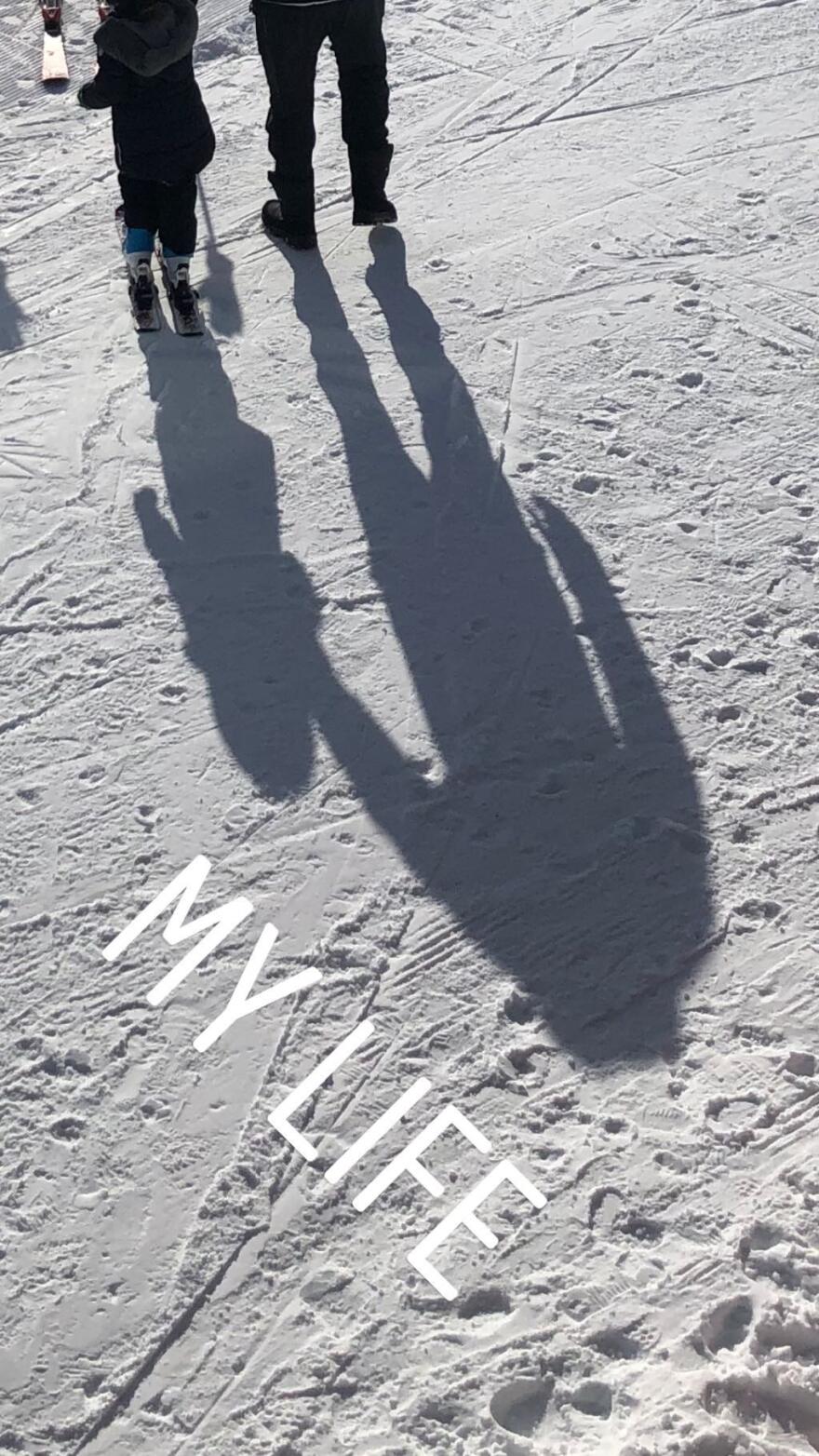 Αντώνης Ρέμος- Υβόννη Μπόσνιακ: Απόδραση στα χιόνια με την κόρη τους