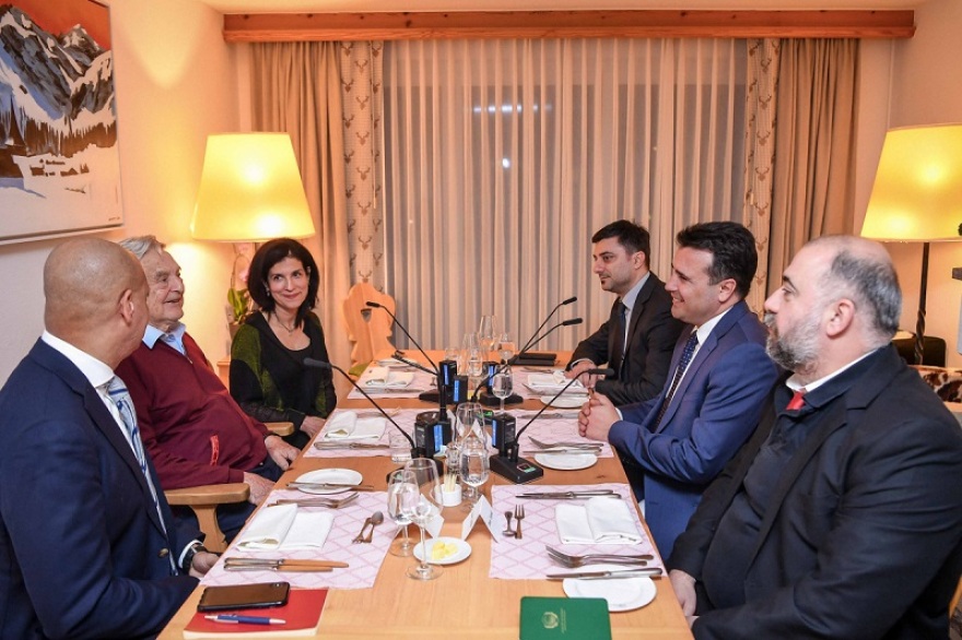 Ο Ζάεφ συναντήθηκε με τον Σόρος στο Νταβός