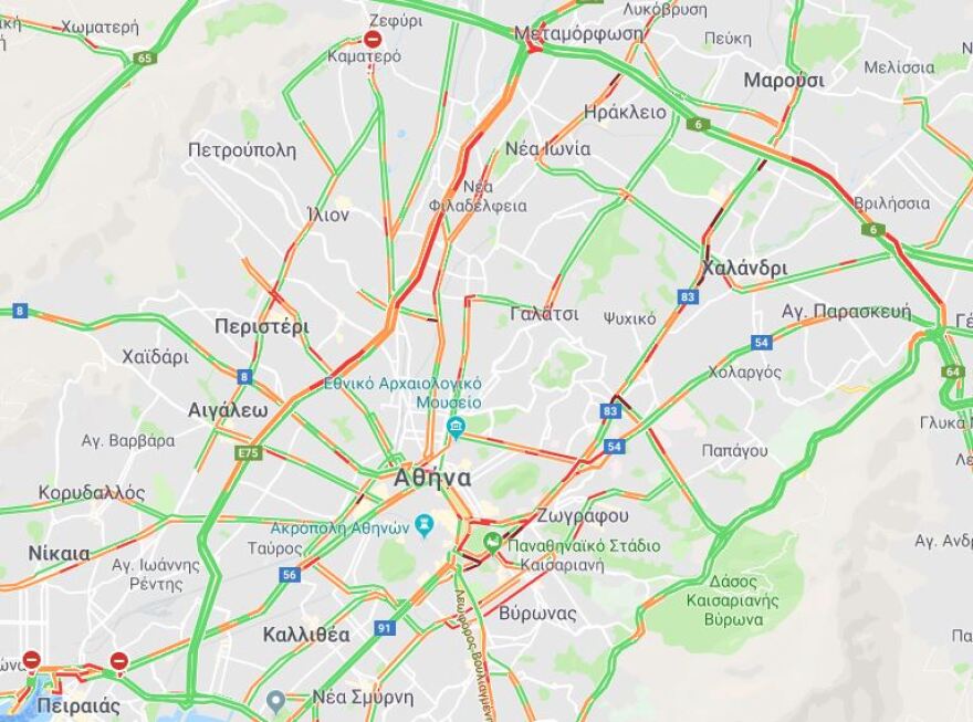 Κίνηση και ταλαιπωρία από την βροχή στην Αττική