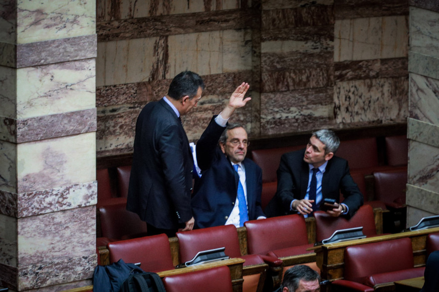 Με 153 «ναι» πέρασε το ξεπούλημα της Μακεδονίας 