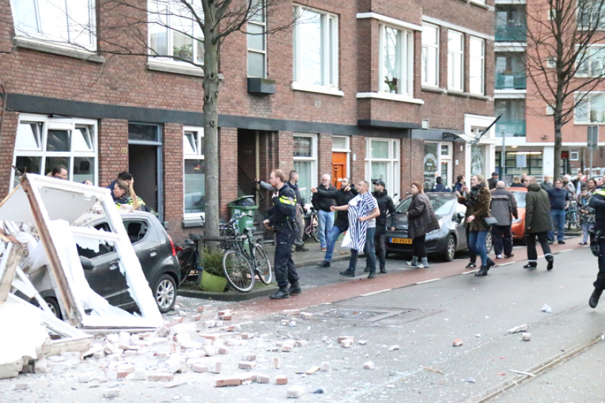 Ισχυρή έκρηξη στη Χάγη: Κτίριο κατέρρευσε - Φόβοι για παγιδευμένους