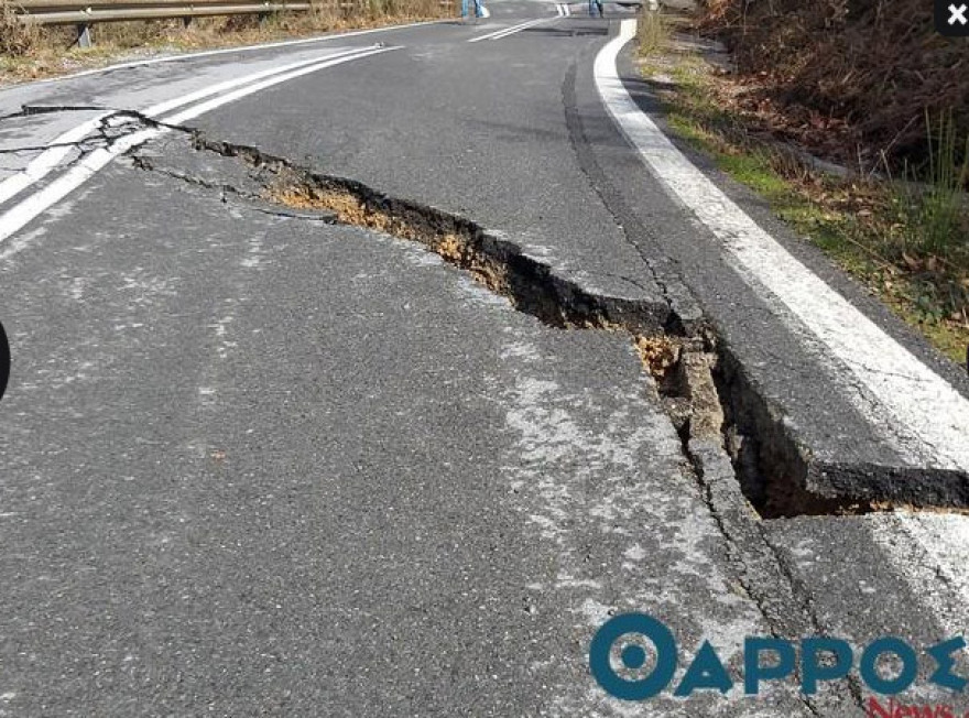 Κλειστή η εθνική οδός Καλαμάτας- Σπάρτης - Μεγάλη καθίζηση μετά την Αρτεμισία