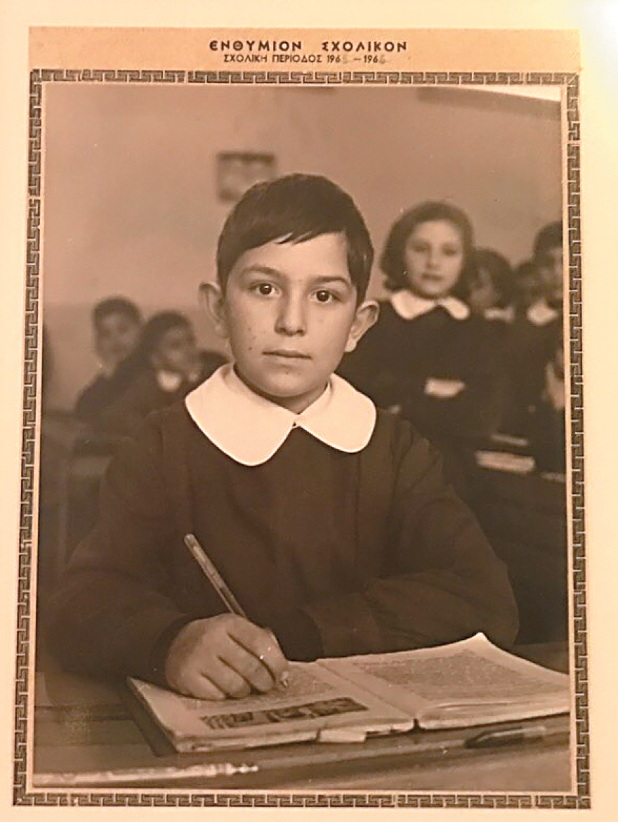 Το «μυθιστόρημα» της ζωής του Θέμου Αναστασιάδη