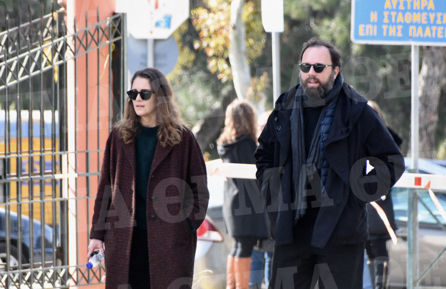 Ο Γιώργος Λάνθιμος αποχαιρετά τον πατέρα του Αντώνη 