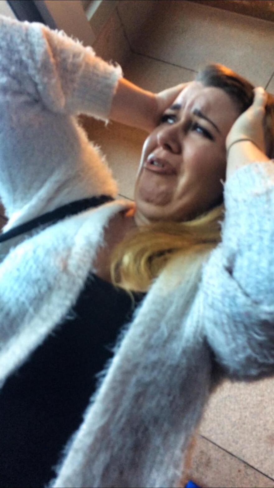 Αγνώριστη μετά από 14 μήνες σε φυλακές της Αιγύπτου η Βρετανίδα Λόρα Πλάμερ