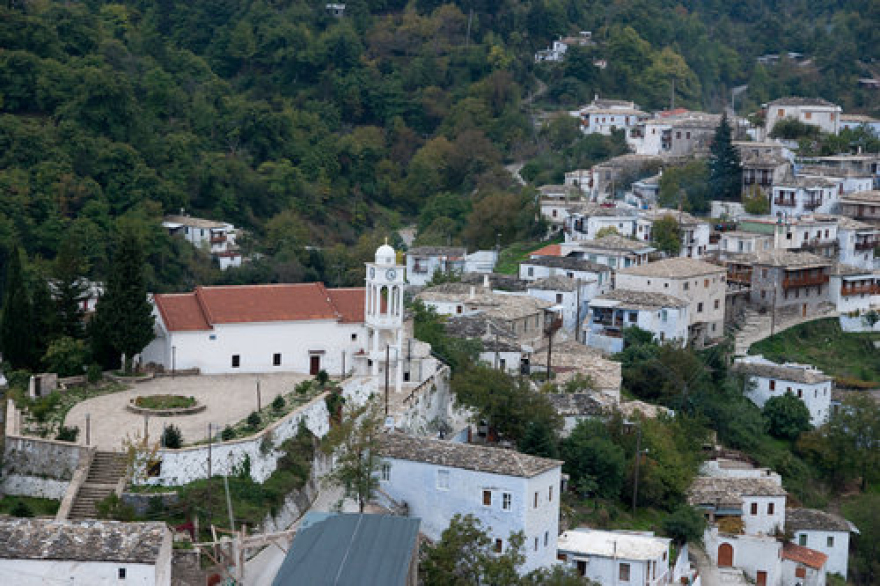 Οι Τσάκωνες: Eτυμολογία του ονόματός τους, ιστορία, γλώσσα