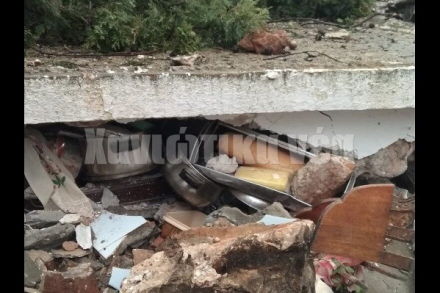 Κακοκαιρία: Πλημμύρες, κατολισθήσεις βράχων και κλειστοί δρόμοι