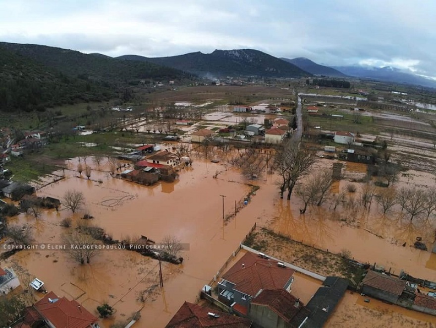Κακοκαιρία: Πλημμύρες, κατολισθήσεις βράχων και κλειστοί δρόμοι