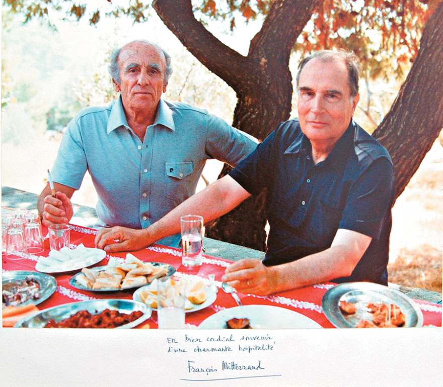 Η οικογένεια Στέγγου πουλάει το «Πόρτο Καρράς»