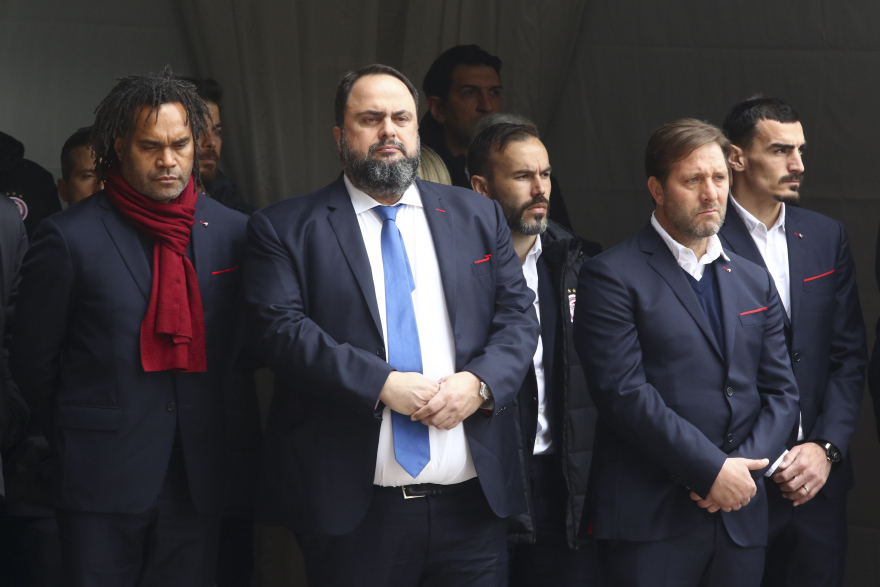 Όλος ο Ολυμπιακός παρών στο μνημόσυνο της Θύρας 7