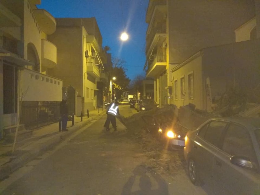 Κατέρρευσε ακατοίκητο σπίτι στο κέντρο της Αθήνας