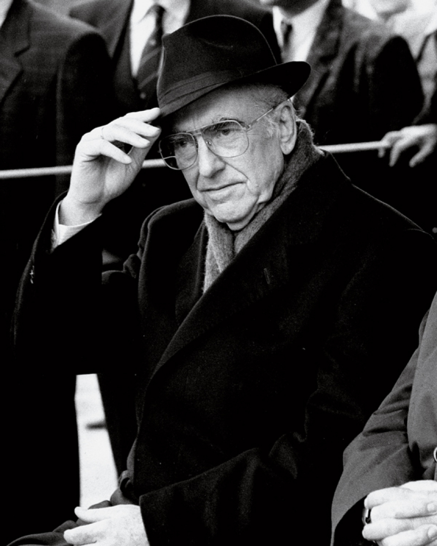 Βασίλης Βασιλικός στο ΘΕΜΑ: Το 1981 ζήτησα την ΕΡΤ, δηλαδή 300 υπουργεία Πολιτισμού μαζί!